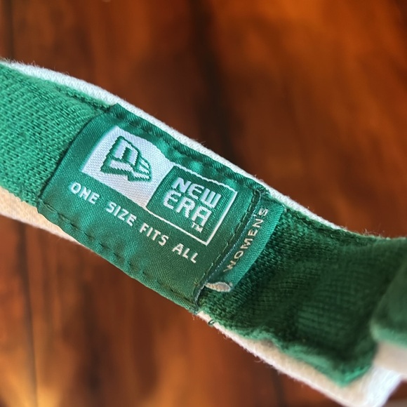 Philadelphia Phillies st Patrick’s day visor! Women’s osfa - Picture 5 of 7